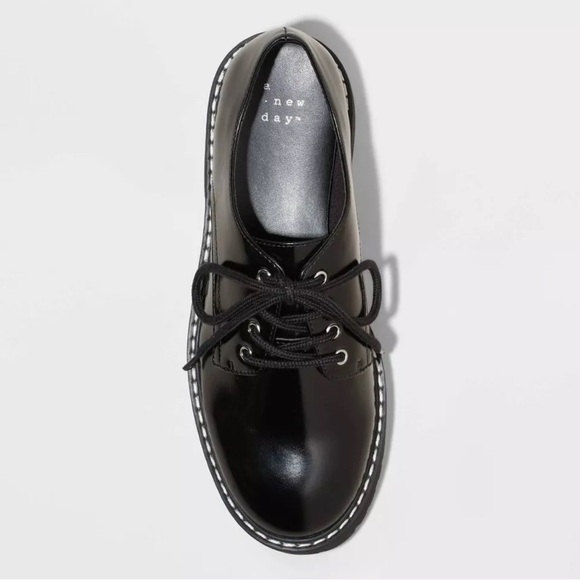 A New Day Faith Black Faux Patent Leather Lace Up Lug Sole Oxfords NWT - Picture 4 of 5